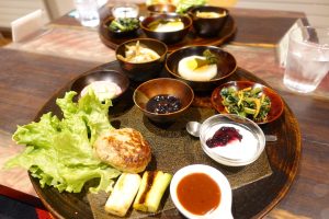 「おくのくら」日替わりランチ ワンプレートランチ ハンバーグ