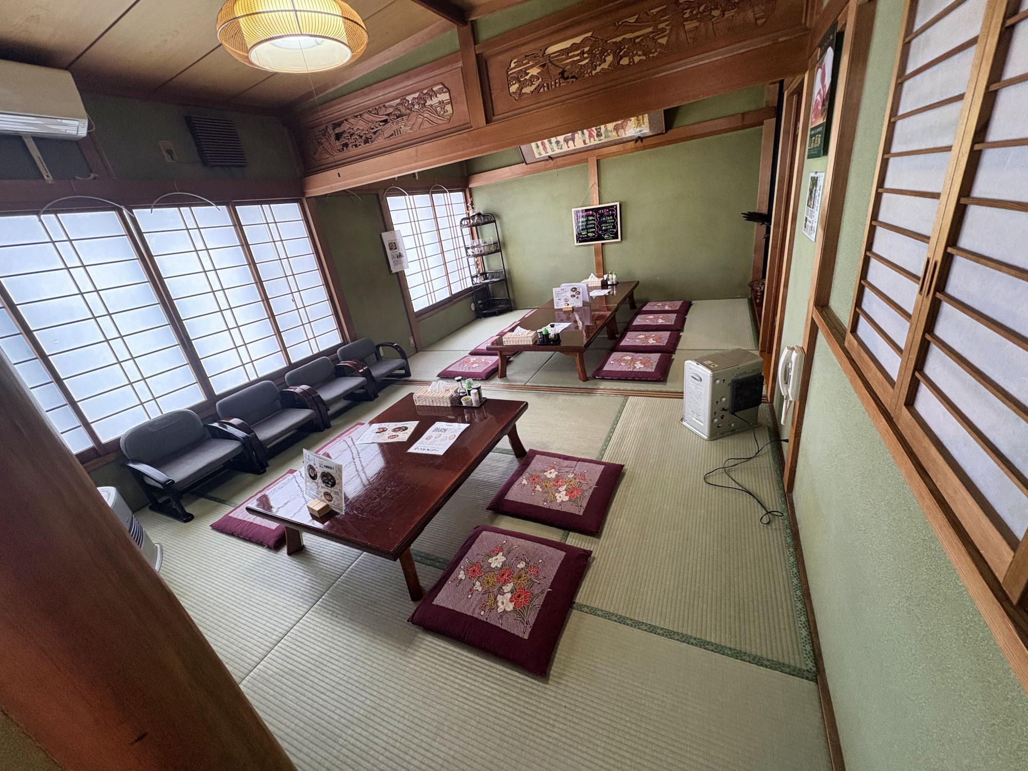 割烹 芳登里(ほとり) 和室