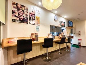らーめん お食事処 あおやま 店内 カウンター席