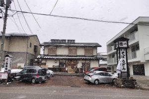 徳一(とくいち) 店舗 外観 駐車場