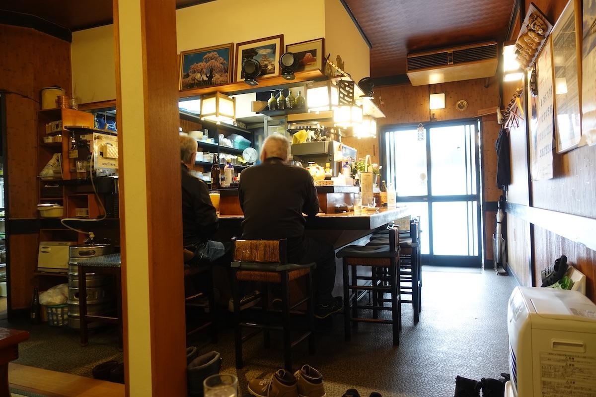 弘竜 店内