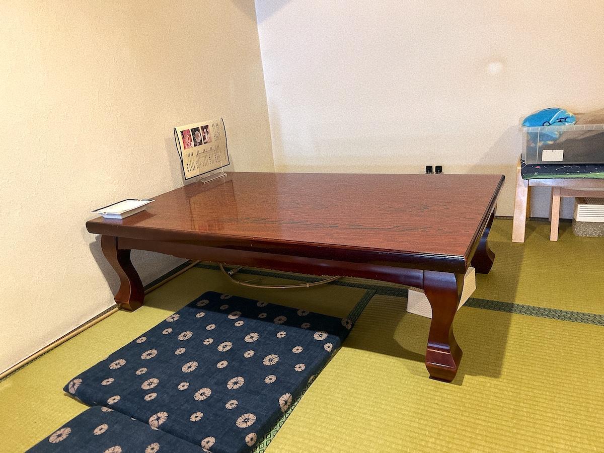 弘竜 店内