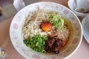 黄鶴楼 (こうかくろう)  汁なし担々麺