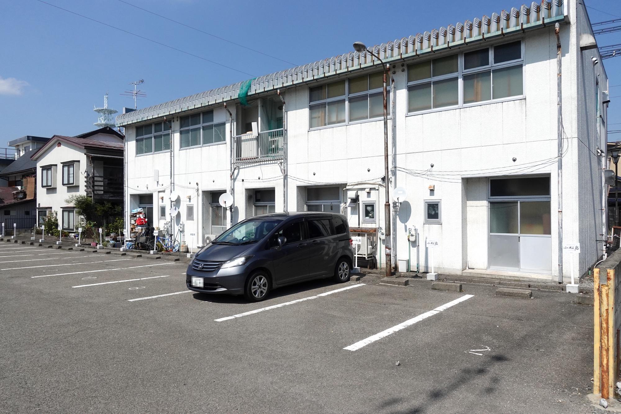小松島  駐車場