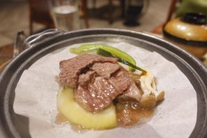熱塩温泉 山形屋(やまがたや)  夕食「米沢ランプ牛陶板焼き」