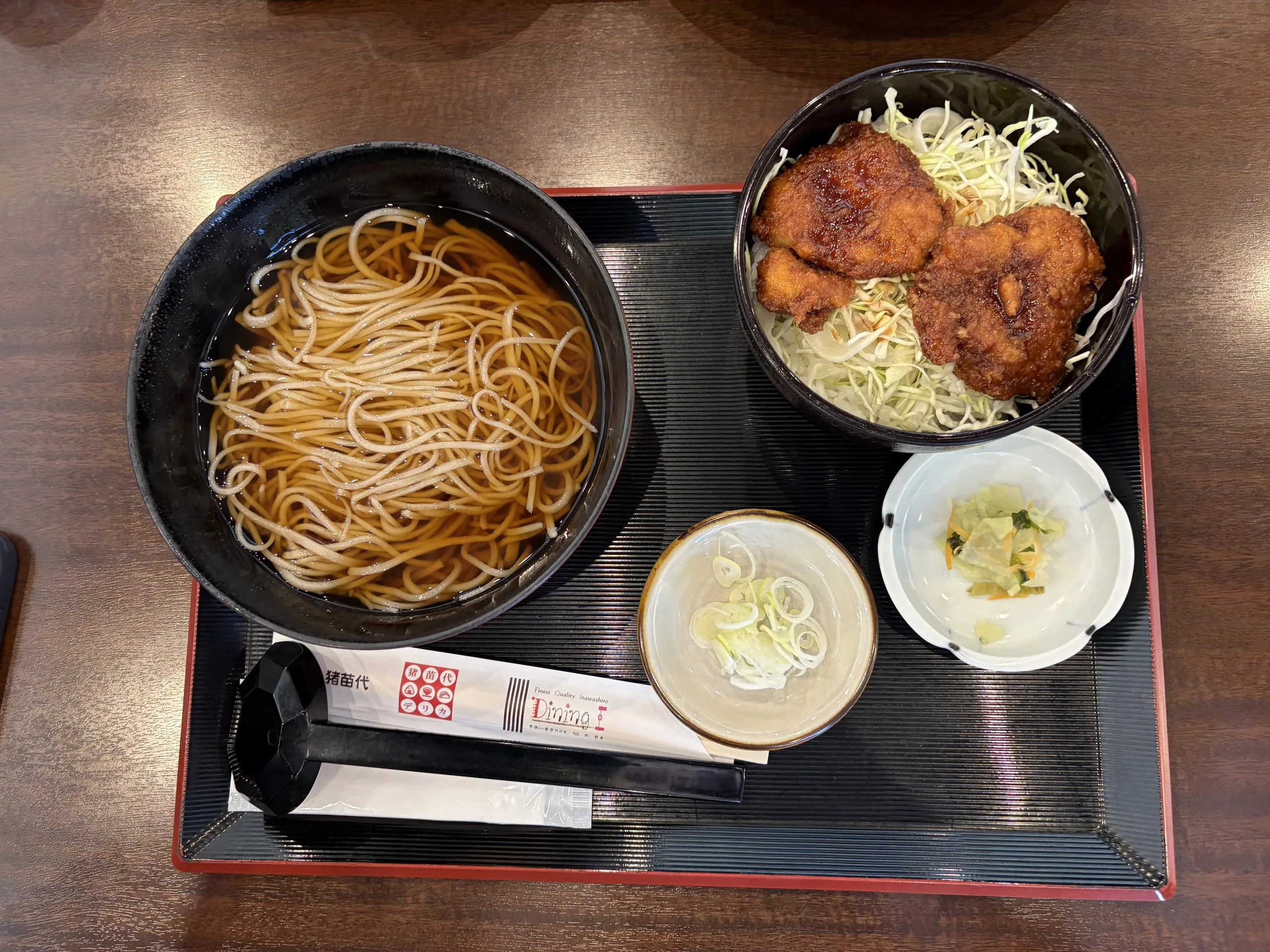 かけそばと小盛りカツ丼 01｜写真｜2026-09-23