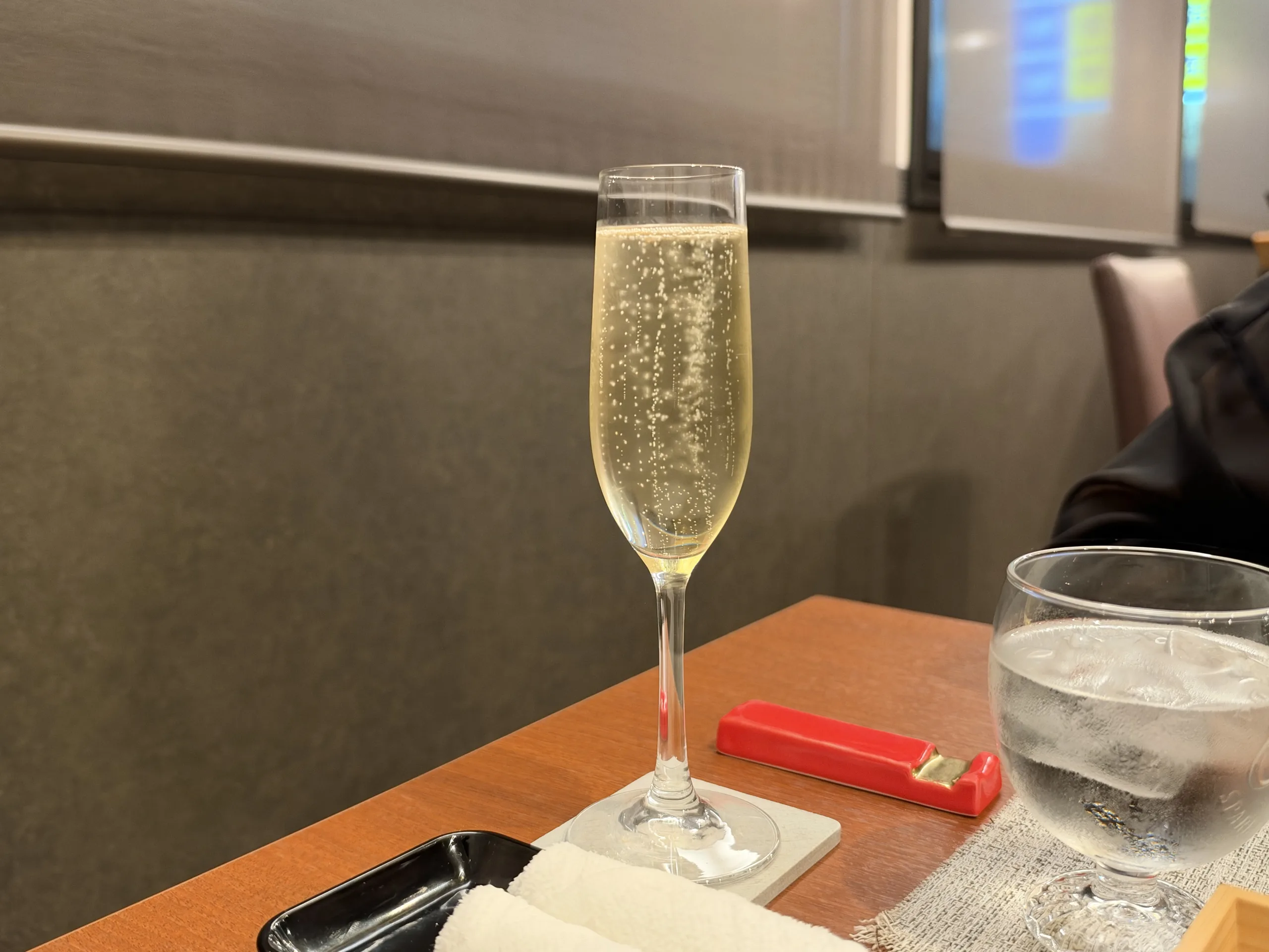 スパークリングワイン 01｜写真｜2026-10-04